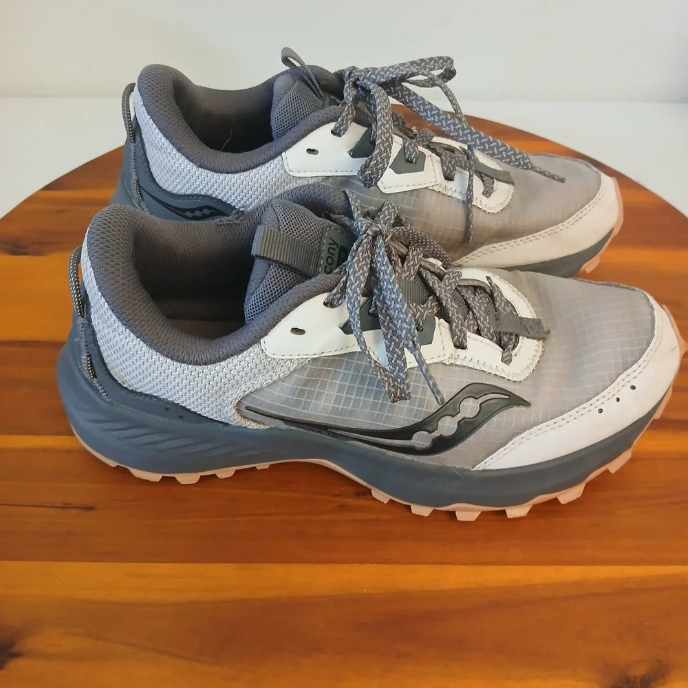Saucony Aura TR Trail Running‎ Shoes Womens 7.5 Grey Sneakers S10862-130